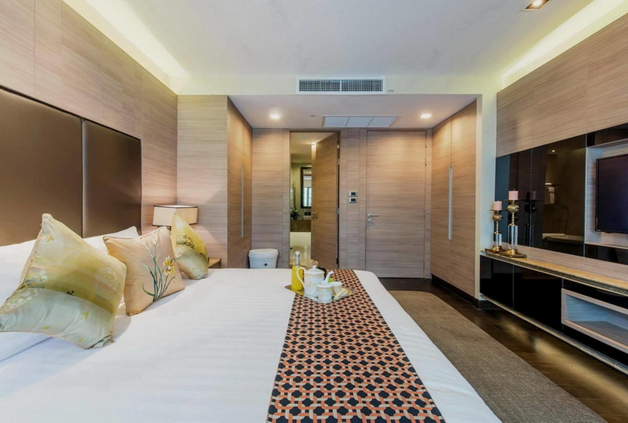 Qiss Residence By Bliston Bangkok Exterior photo